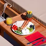 6 Marsi Hotel Golem (Tirana)