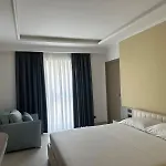 6 Marsi 4* Golem (Tirana)