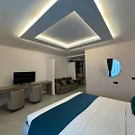 6 Marsi 4* Golem (Tirana)