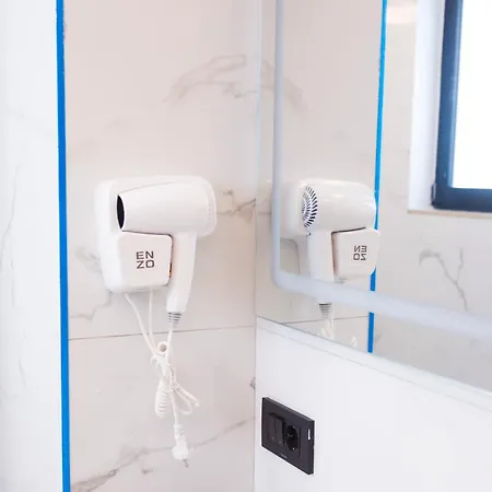6 Marsi 4* Golem (Tirana)