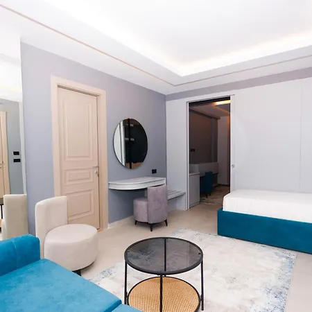 6 Marsi Otel Golem (Tirana)