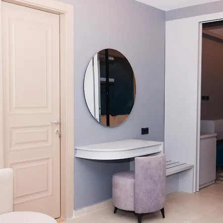 Szálloda 6 Marsi Golem