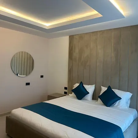 Szálloda 6 Marsi 4*